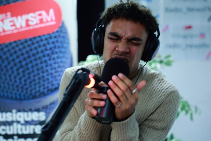 STÈN - NEWS FM RADIO - MOIREPORTER.COM